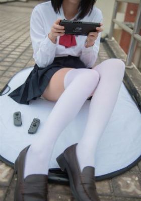 欧美黑妞喷水hd_蓝光在线视频播放